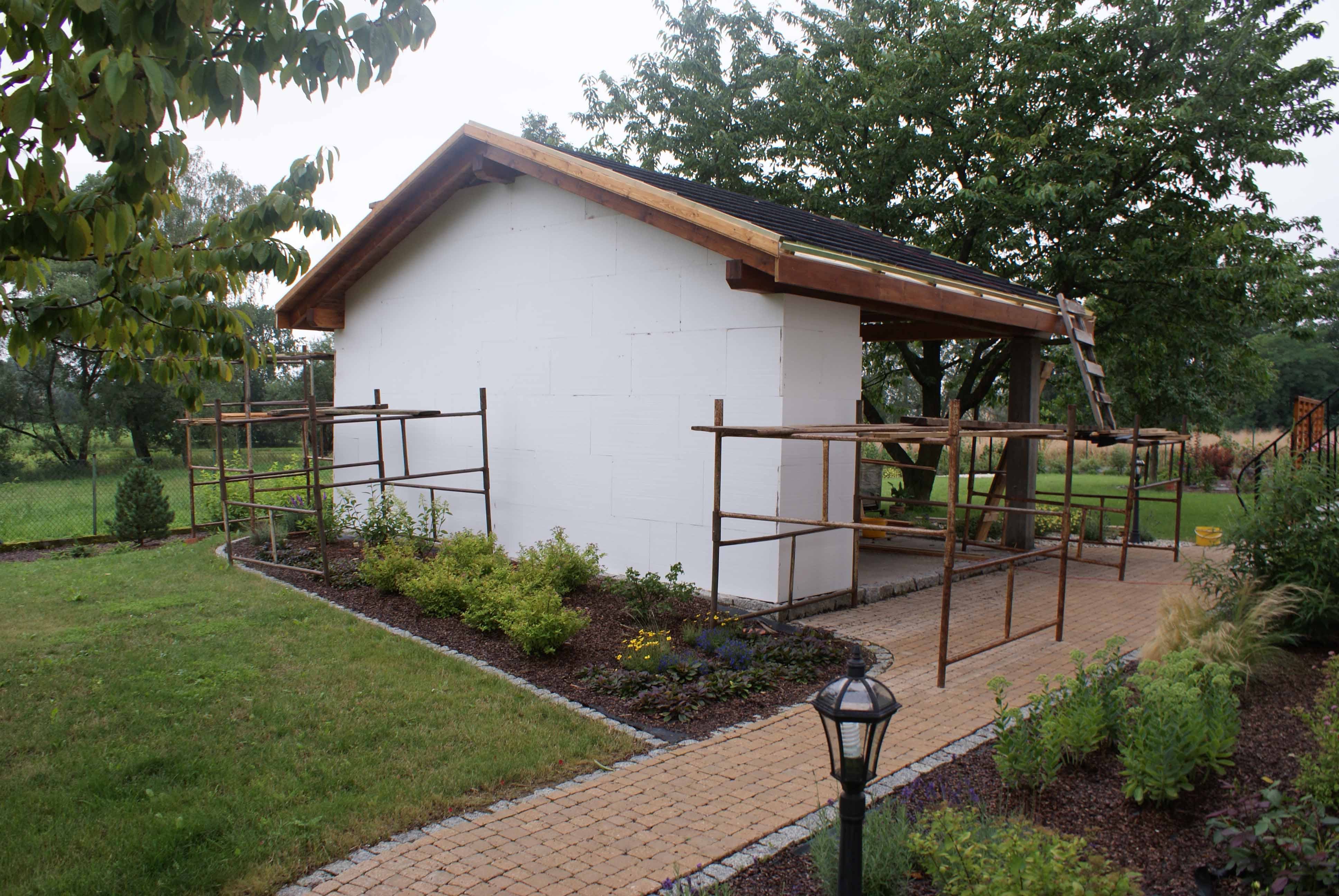 budowa-altany-ogrodowej etap-wykończeniowy